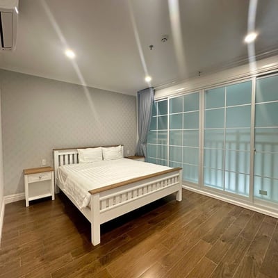 Alquiler de un amplio departamento de 2 dormitorios, 170 m², Hai Chau, Da Nang, Vietnam